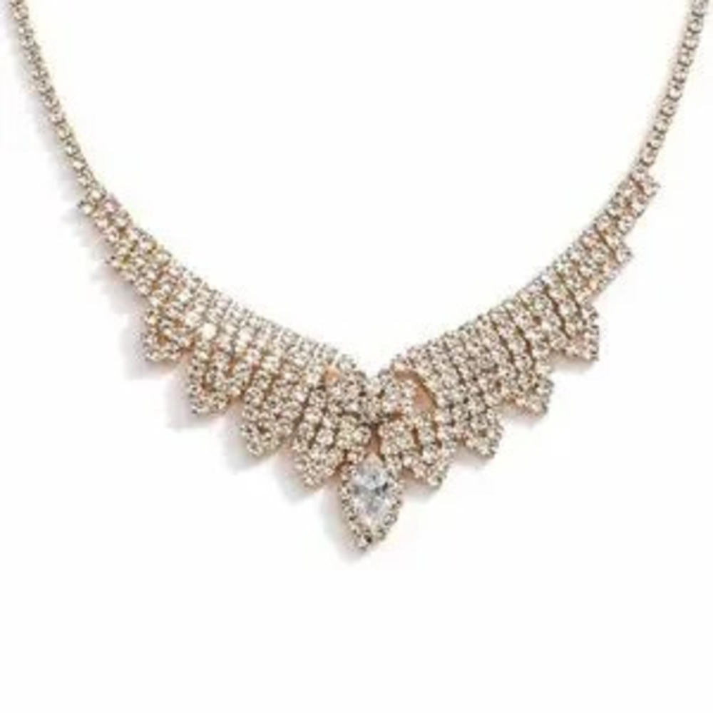 ?? Gold Statement Necklace With Crystals